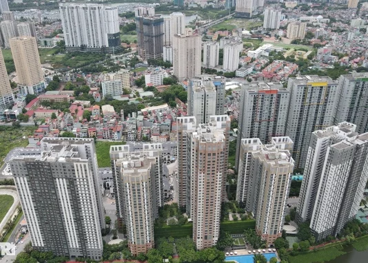 Giá nhà cao cấp ở TPHCM đã giảm nhưng vẫn đắt gấp đôi Hà Nội