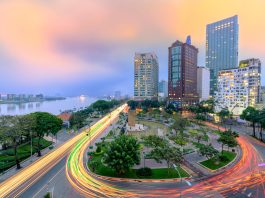 Bất động sản Việt Nam: Đương đầu thách thức, đón chờ cơ hội