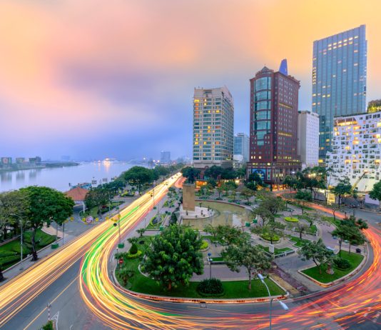 Bất động sản Việt Nam: Đương đầu thách thức, đón chờ cơ hội