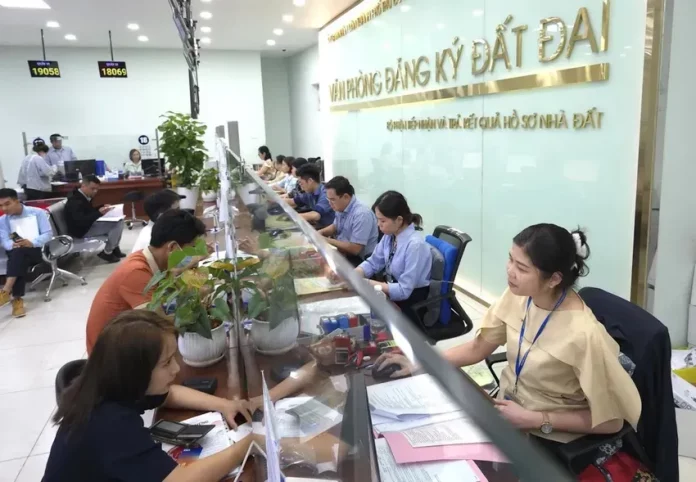 van-phong-dang-ky-dat-dai-3301-4062.jpg